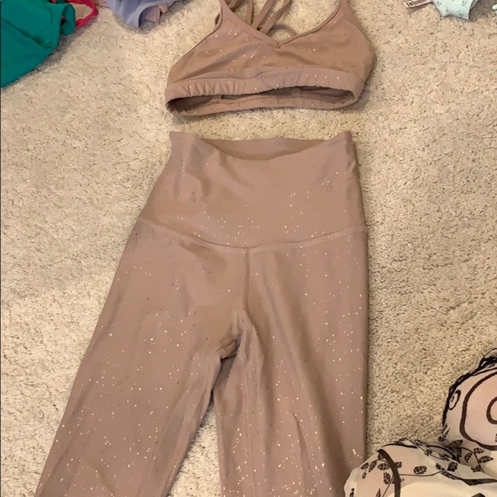 BEYOND YOGA leggings set